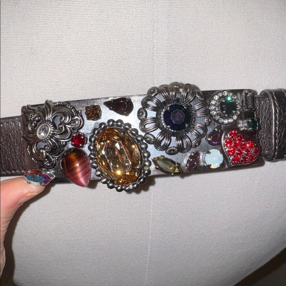 Embellished Crystal Metallic Belt - Picture 5 of 11